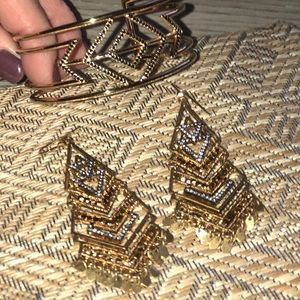 Stella & Dot gorgeous set~ earrings with bracelet!